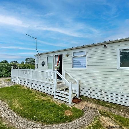 Great Dog Friendly Caravan To Hire With Field Views In Norfolk Ref 10132B Belton with Browston Zewnętrze zdjęcie