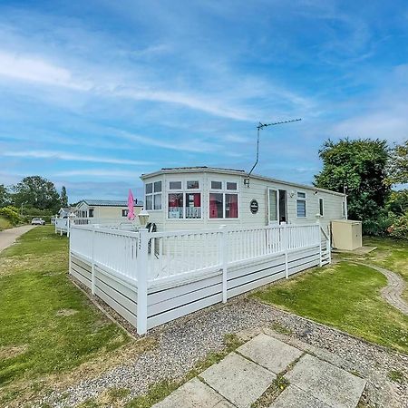 Great Dog Friendly Caravan To Hire With Field Views In Norfolk Ref 10132B Belton with Browston Zewnętrze zdjęcie